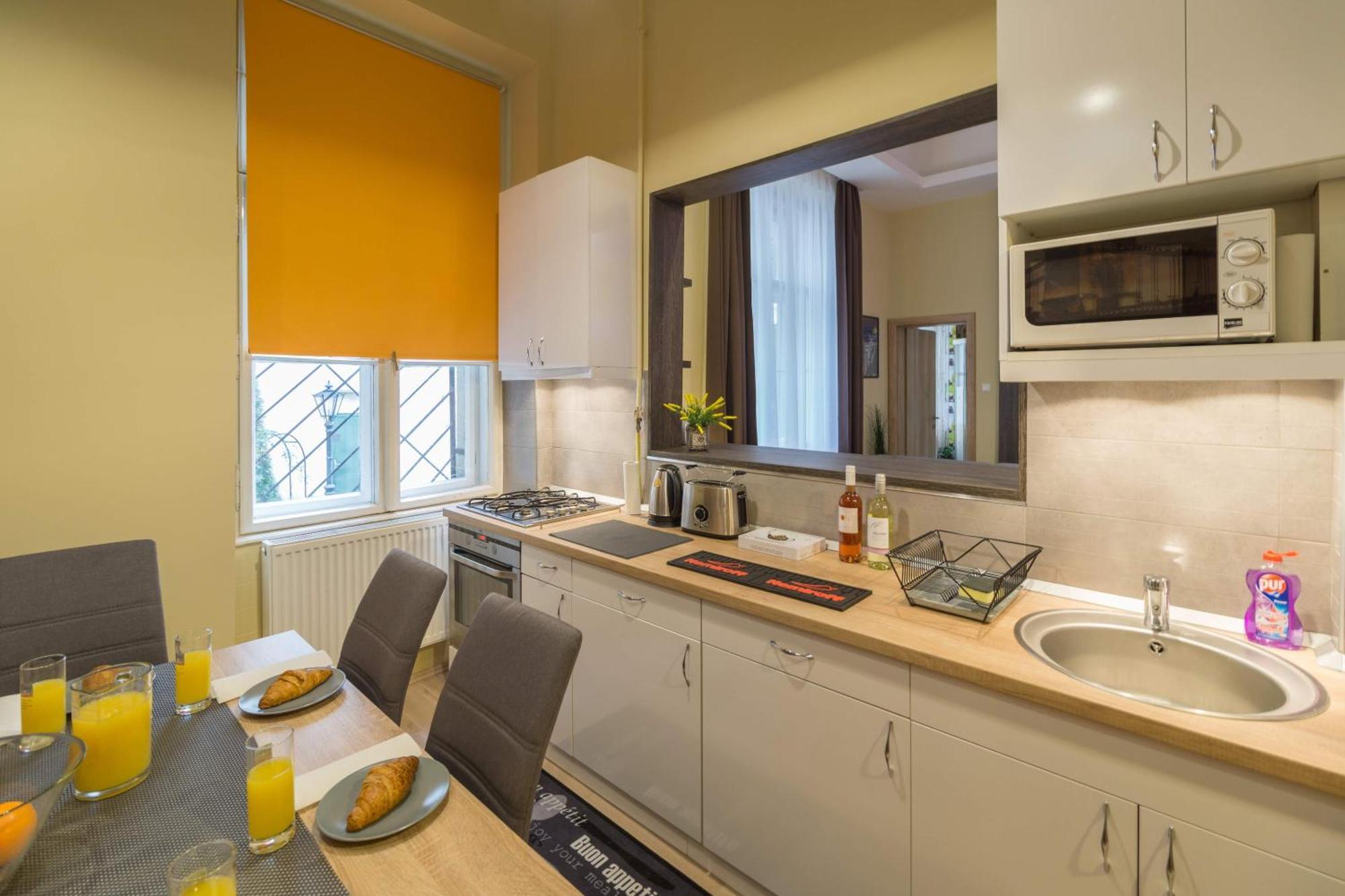 Exlcusive & City Central Located Suite By Prestige Homes Βουδαπέστη Εξωτερικό φωτογραφία